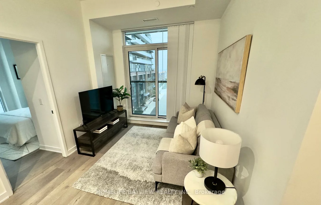 38, Honeycrisp, Vaughan Corporate Centre, Vaughan