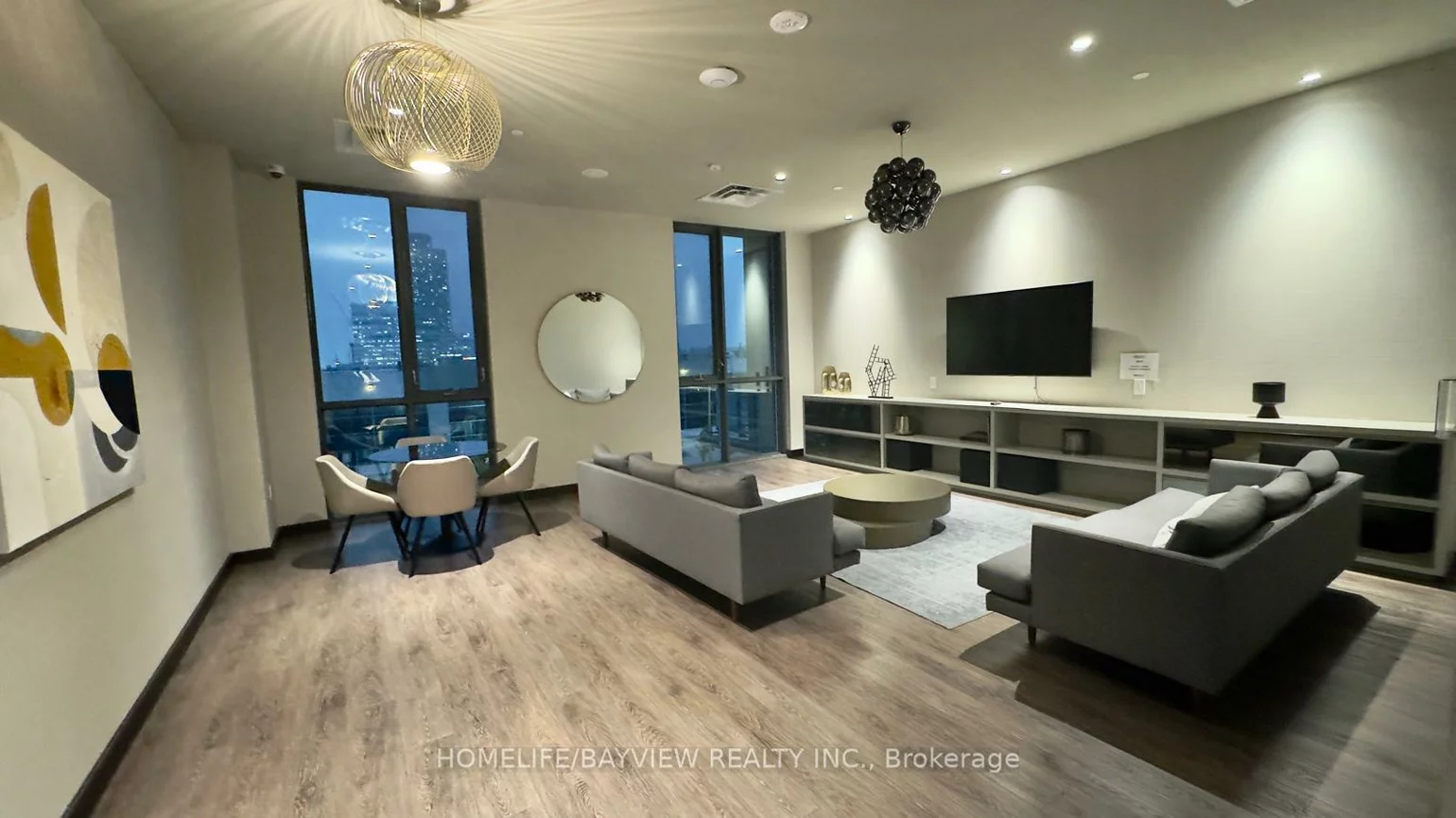 38, Honeycrisp, Vaughan Corporate Centre, Vaughan