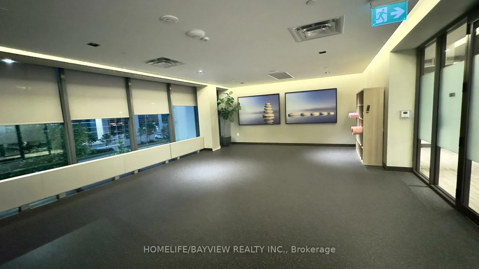 38, Honeycrisp, Vaughan Corporate Centre, Vaughan