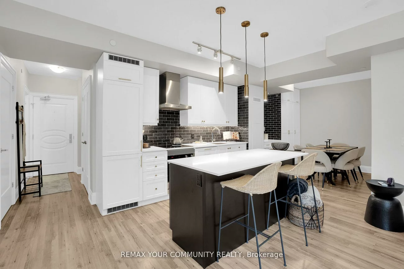 9085, Jane, Concord, Vaughan