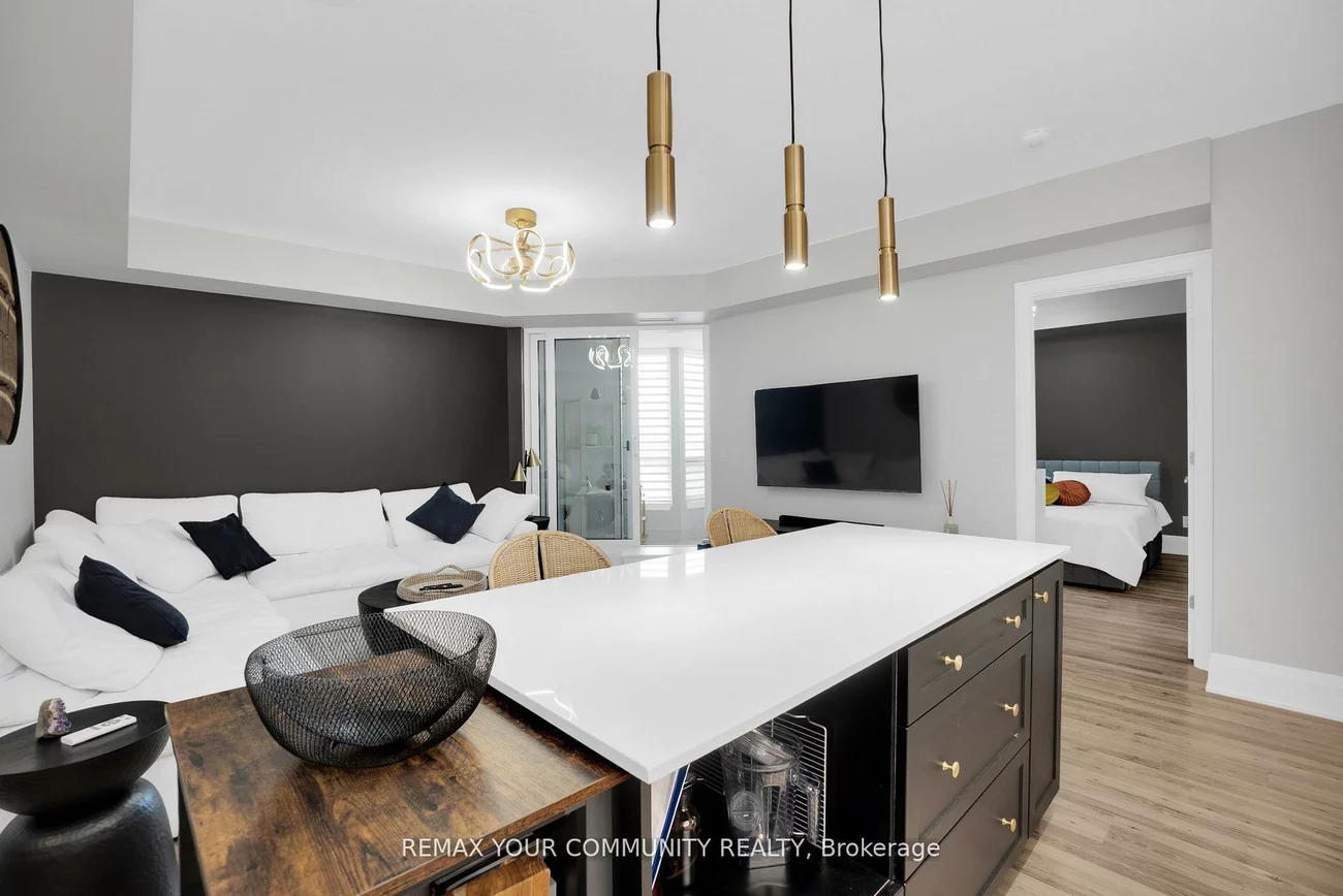 9085, Jane, Concord, Vaughan