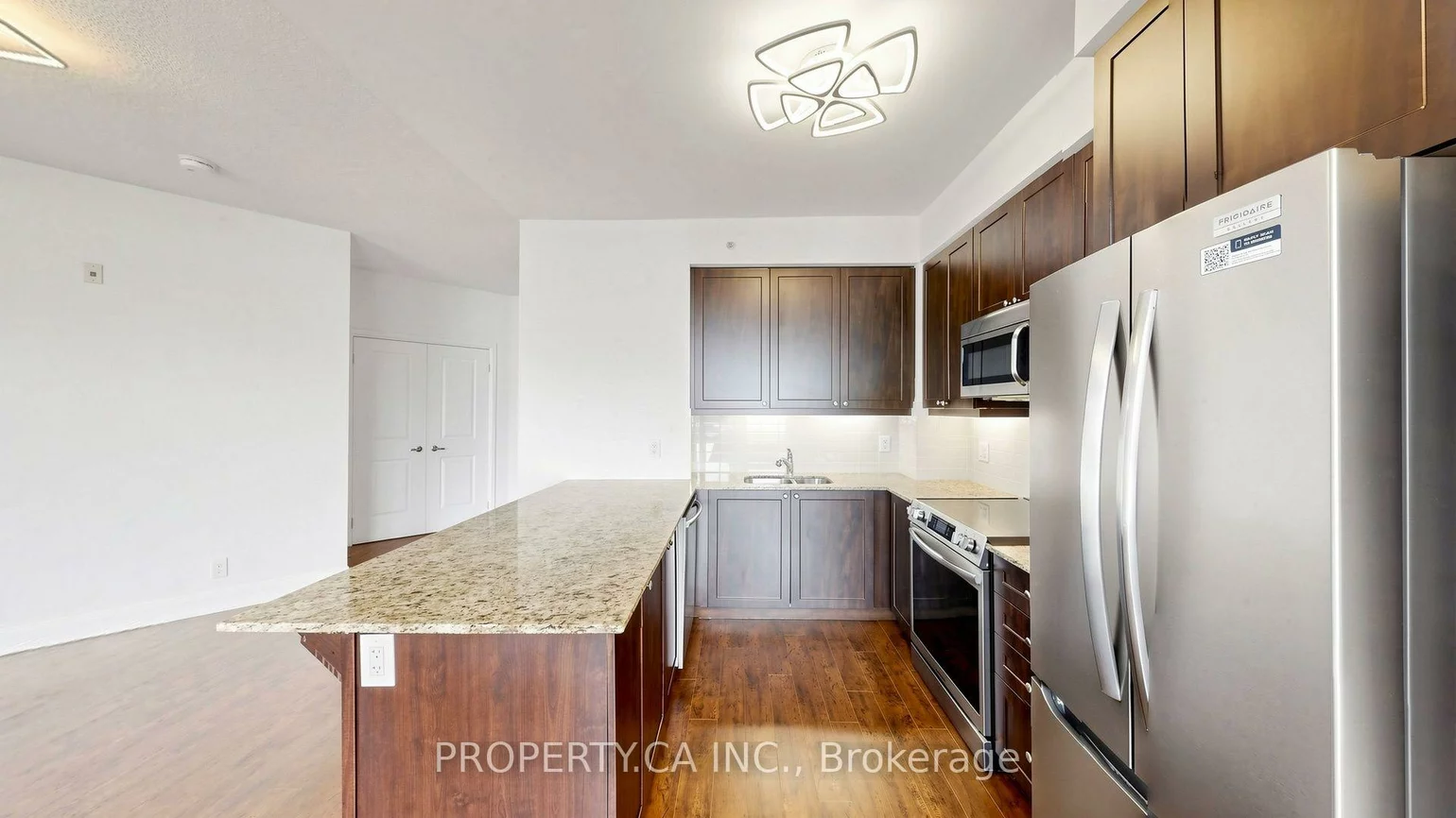 24, Woodstream, Vaughan Grove, Vaughan