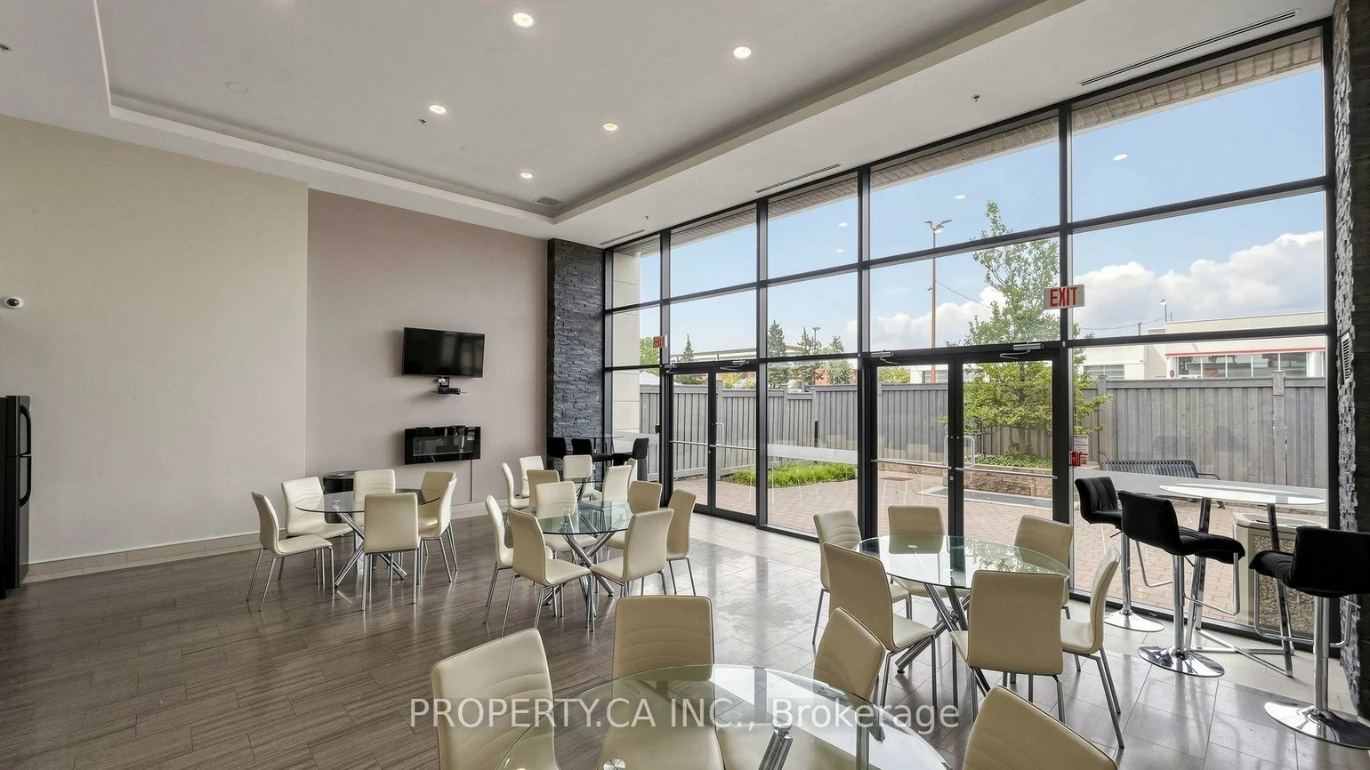 24, Woodstream, Vaughan Grove, Vaughan