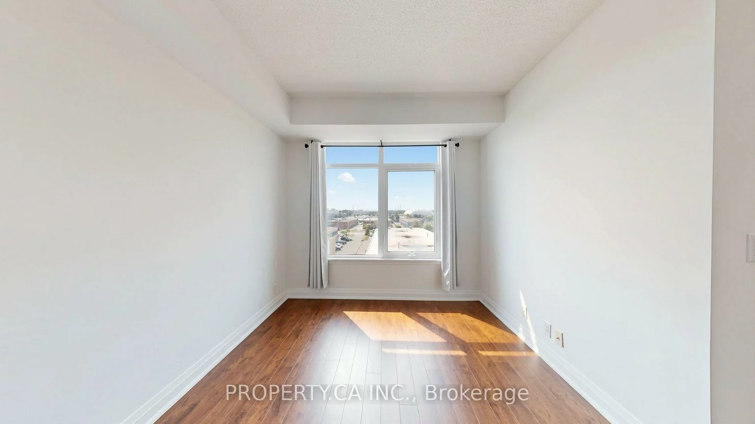 24, Woodstream, Vaughan Grove, Vaughan