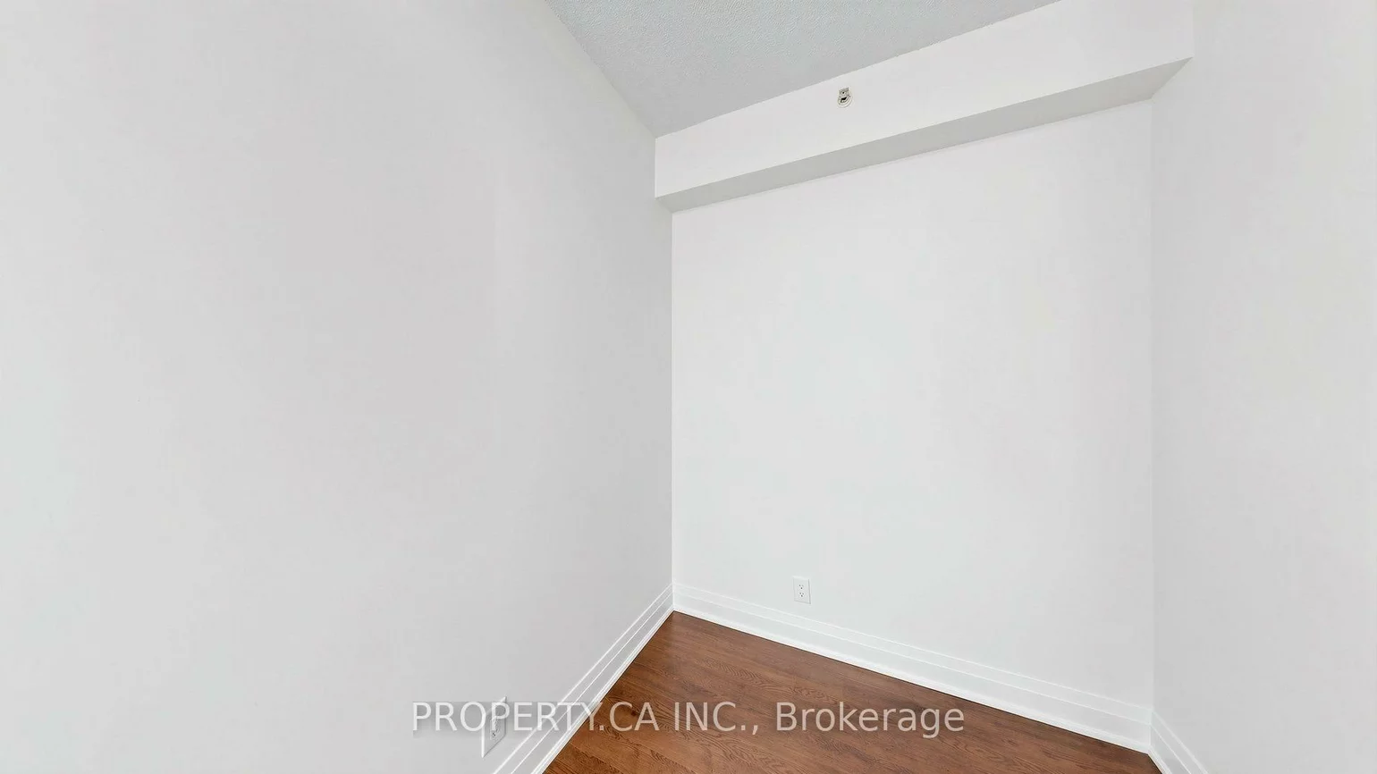 24, Woodstream, Vaughan Grove, Vaughan