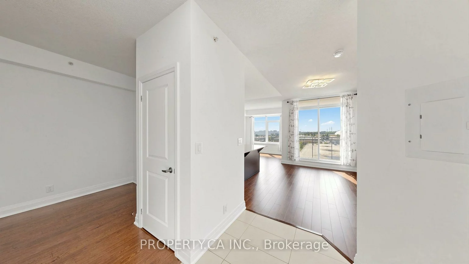 24, Woodstream, Vaughan Grove, Vaughan
