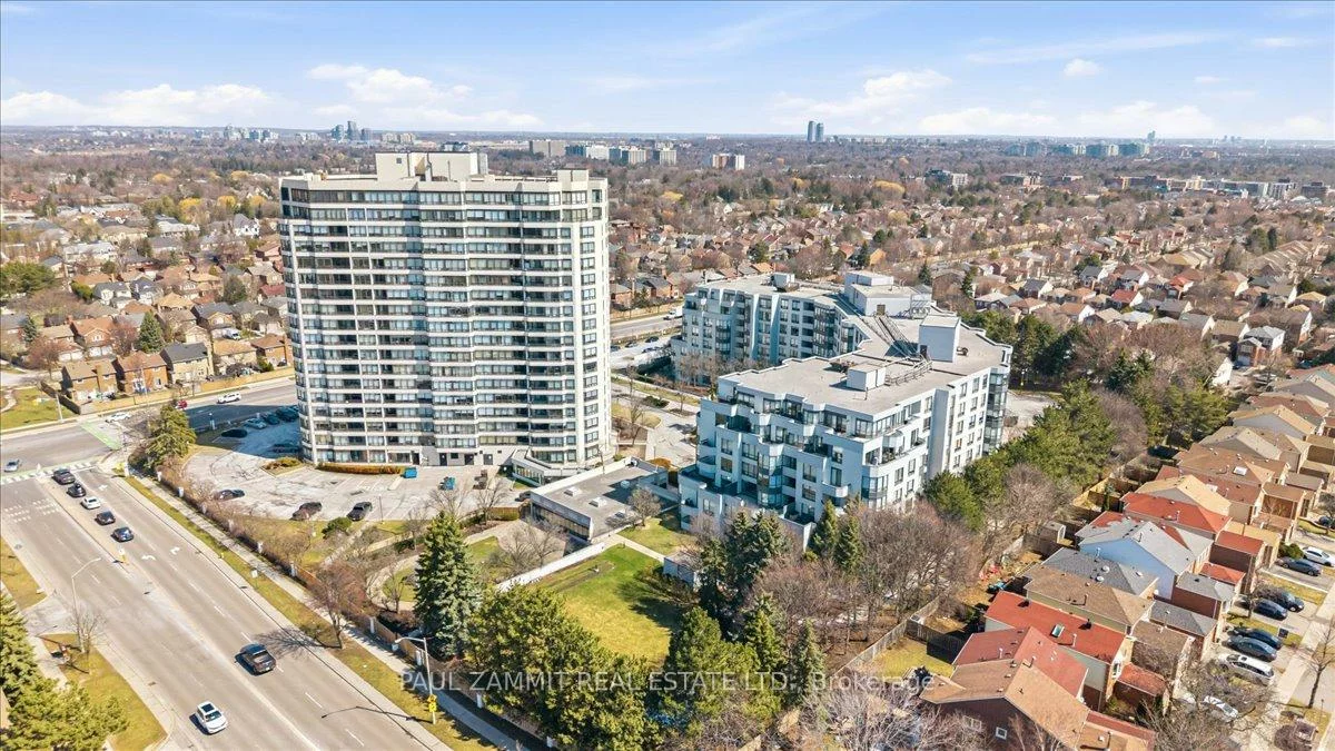 333, Clark, Crestwood-Springfarm-Yorkhill, Vaughan