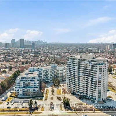 333, Clark, Crestwood-Springfarm-Yorkhill, Vaughan