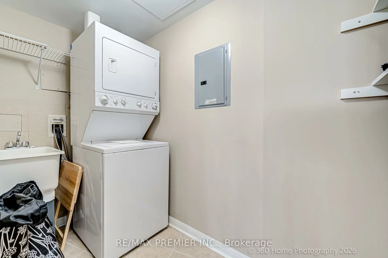 2500, Rutherford, Maple, Vaughan