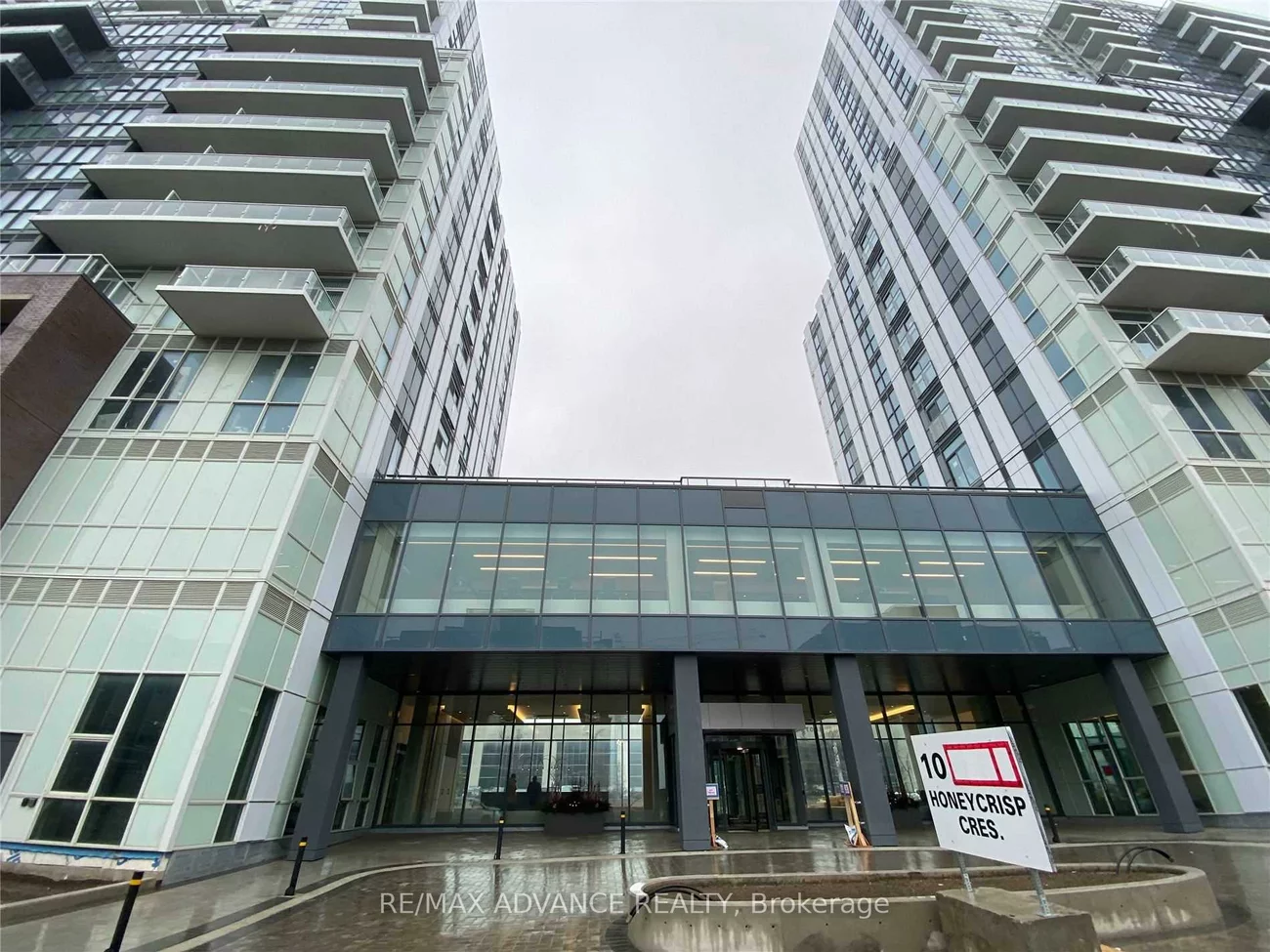 10, Honeycrisp, Vaughan Corporate Centre, Vaughan