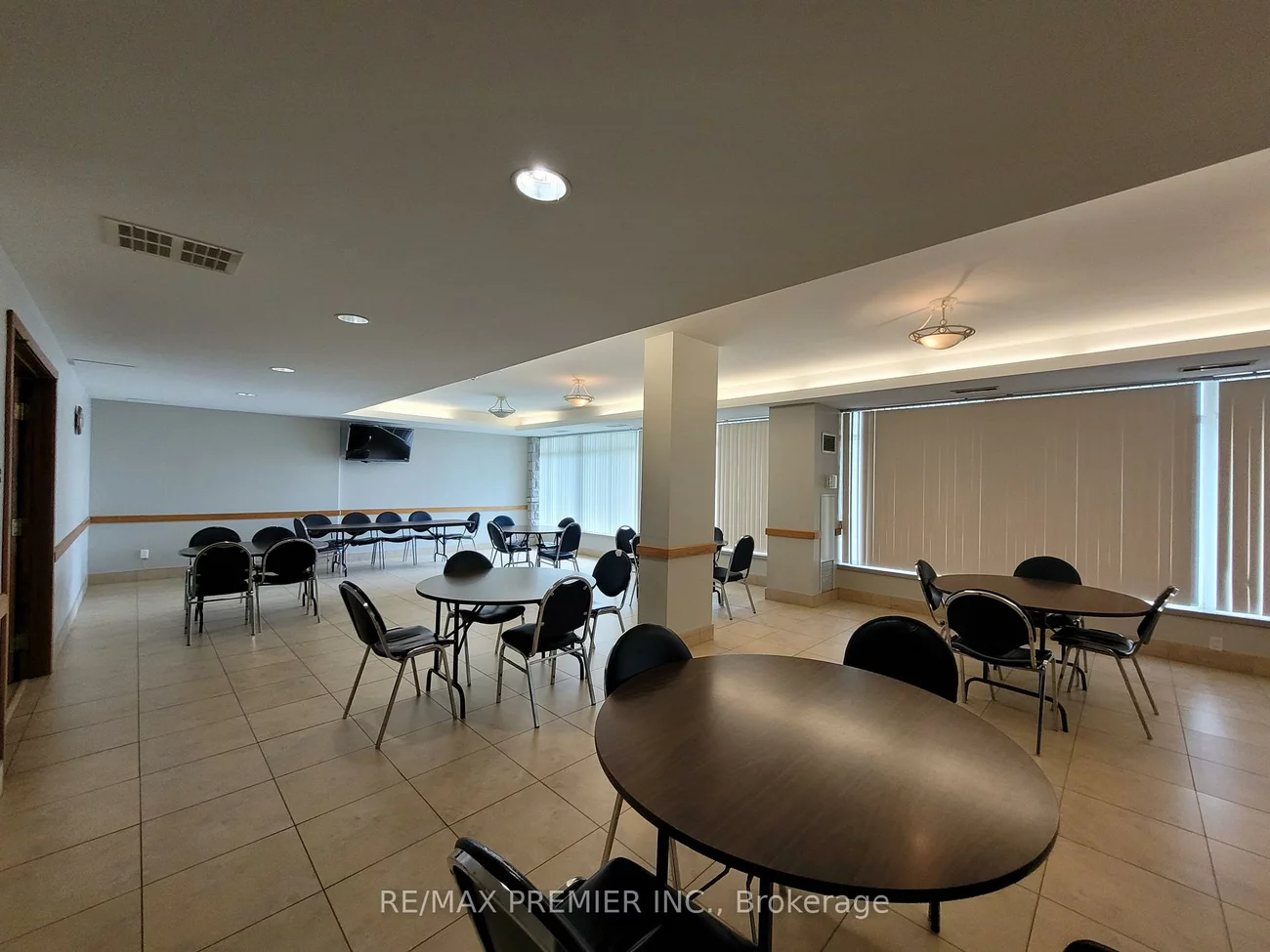 2506, Rutherford, Maple, Vaughan