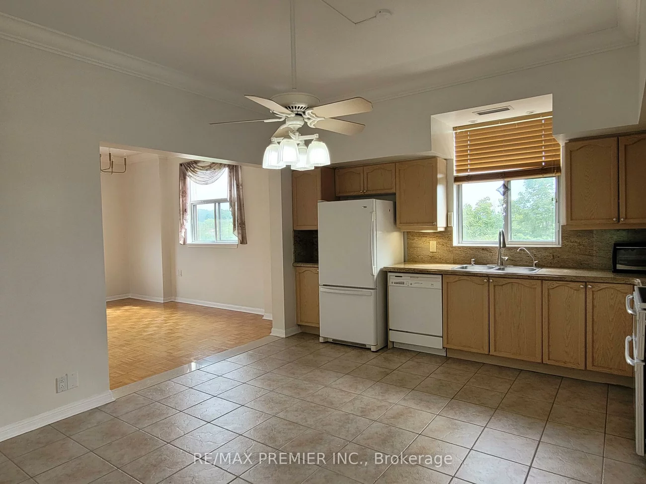2506, Rutherford, Maple, Vaughan