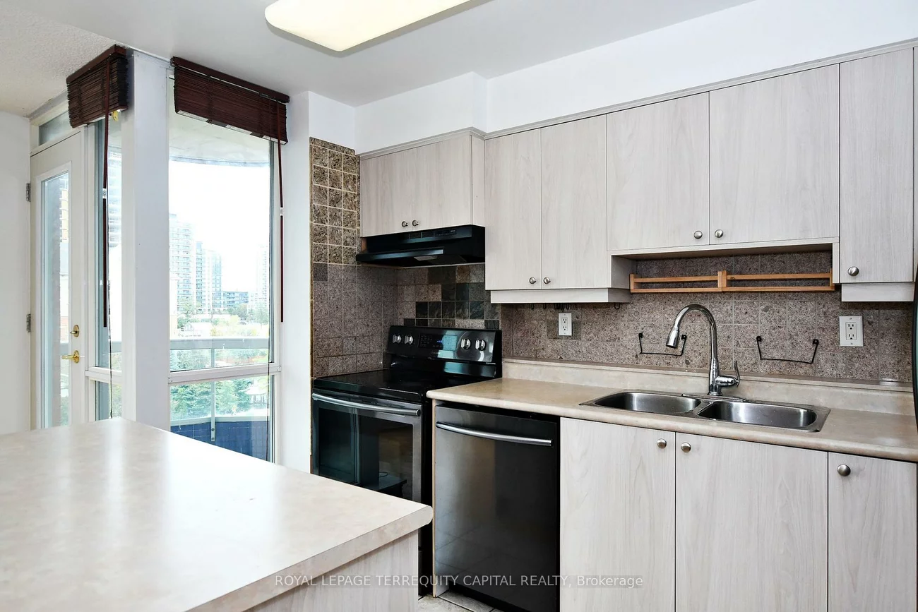 745, New Westminster, Brownridge, Vaughan
