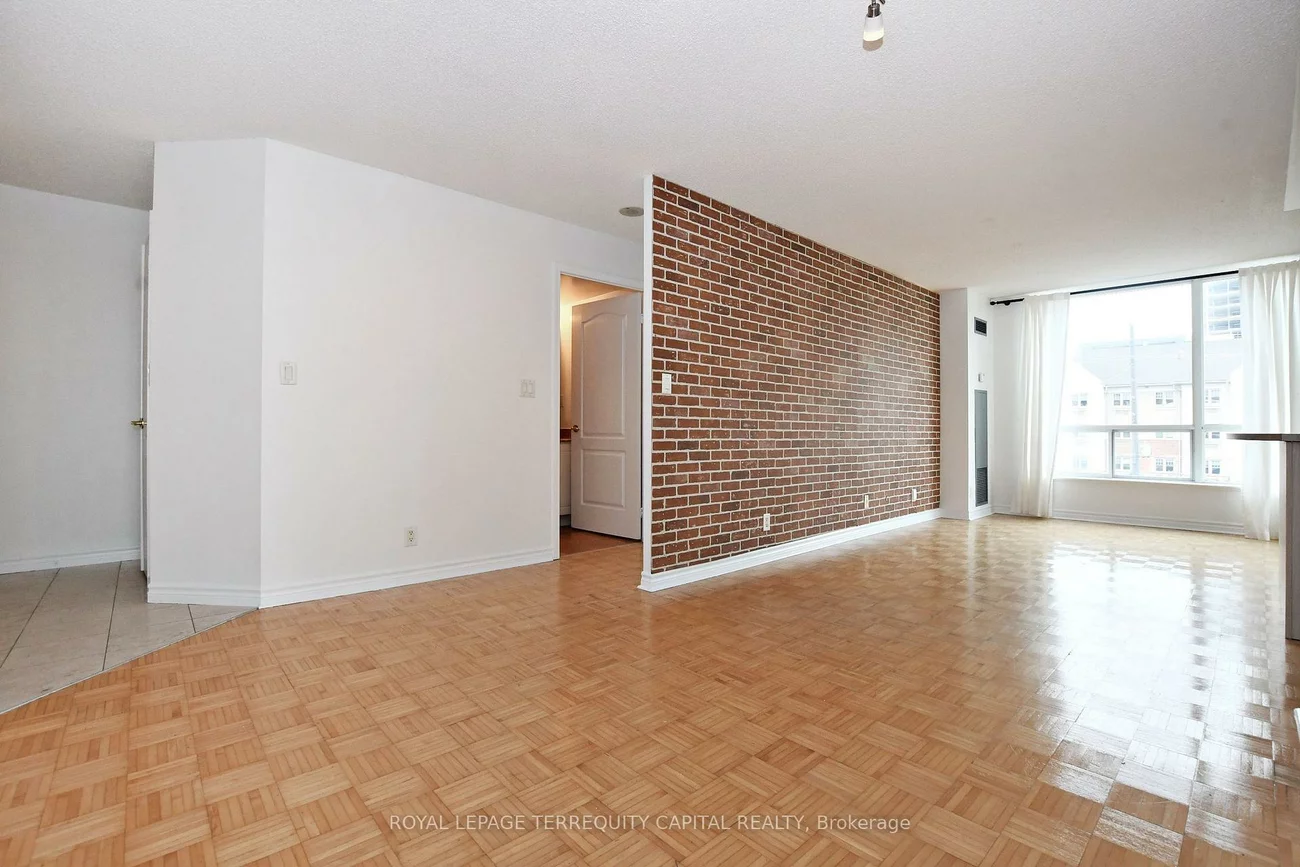 745, New Westminster, Brownridge, Vaughan