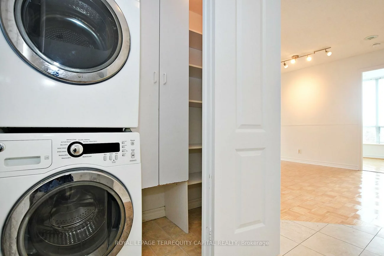 745, New Westminster, Brownridge, Vaughan