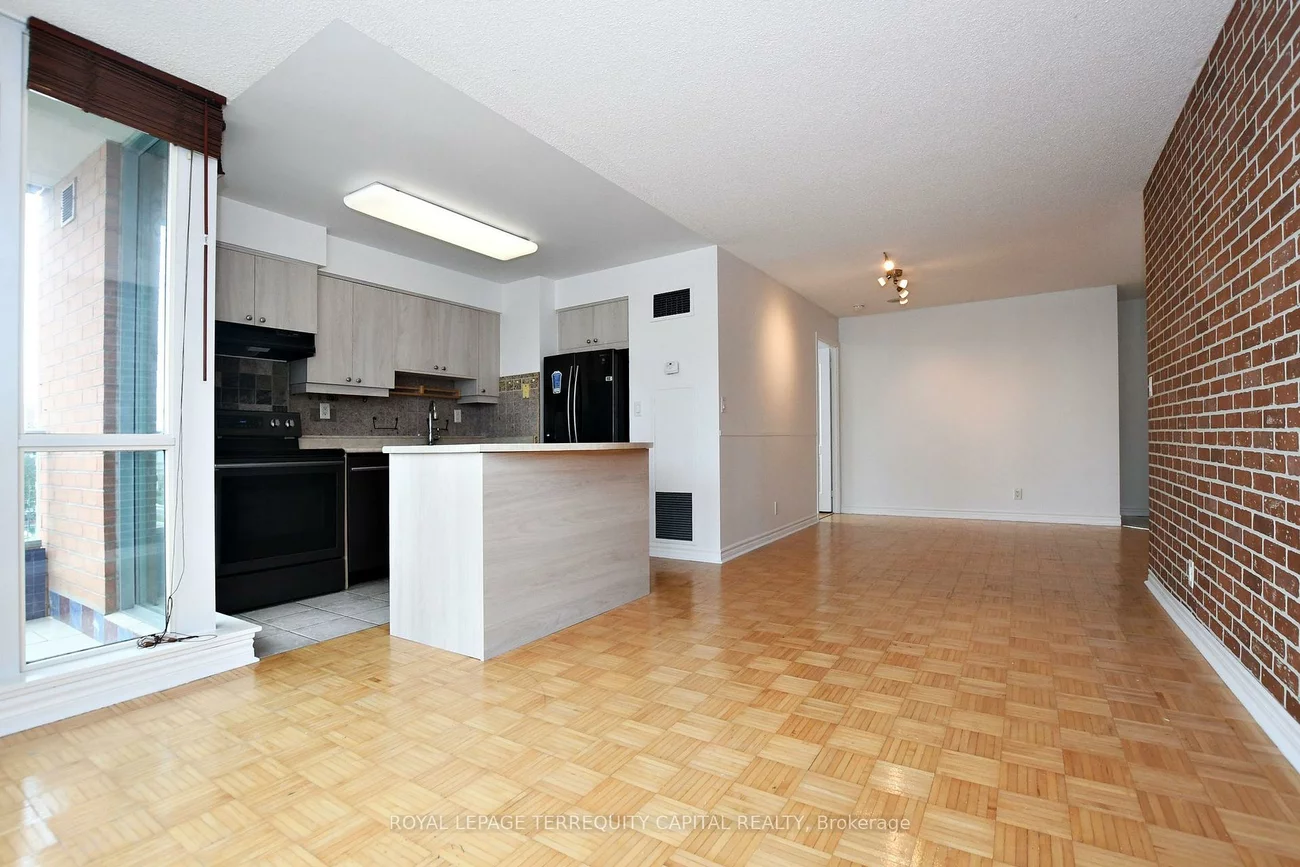 745, New Westminster, Brownridge, Vaughan
