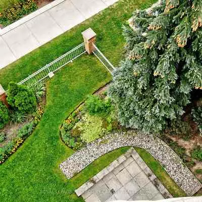 745, New Westminster, Brownridge, Vaughan