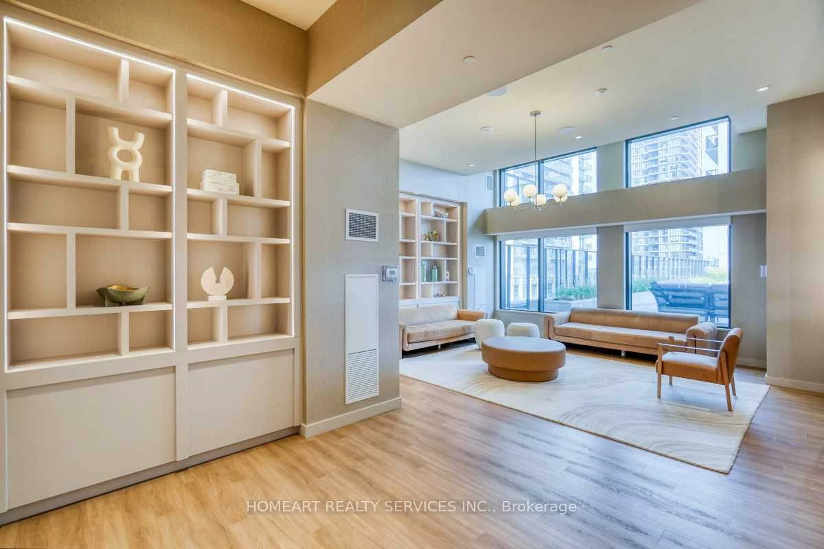 8960, Jane, Vellore Village, Vaughan