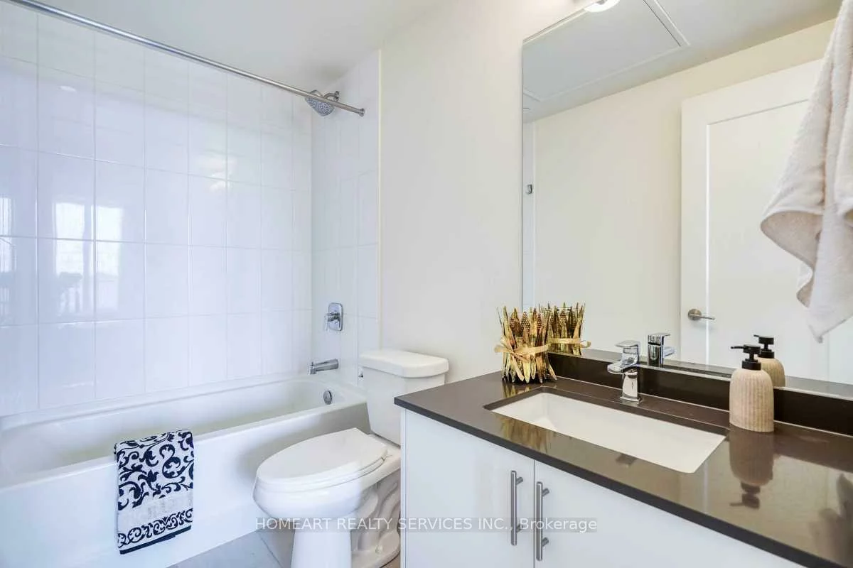 8960, Jane, Vellore Village, Vaughan