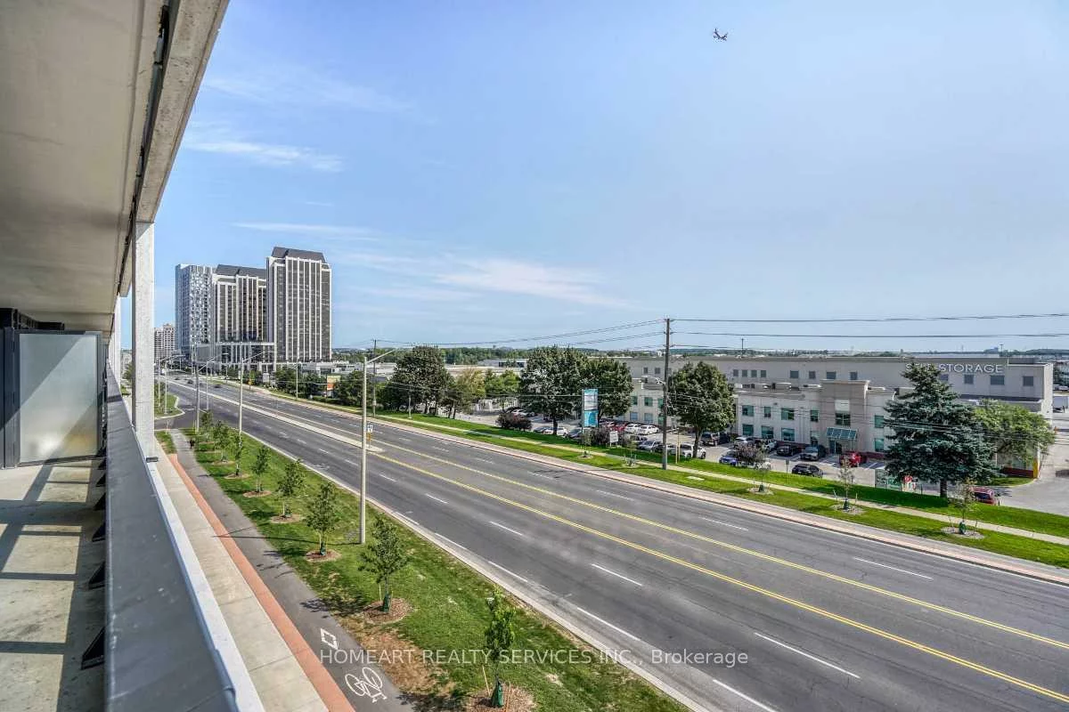 8960, Jane, Vellore Village, Vaughan