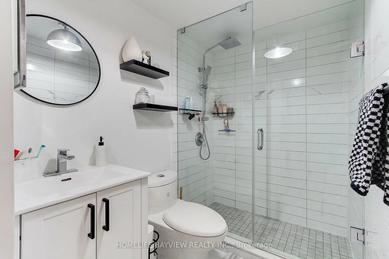 245, Pine Grove, Islington Woods, Vaughan