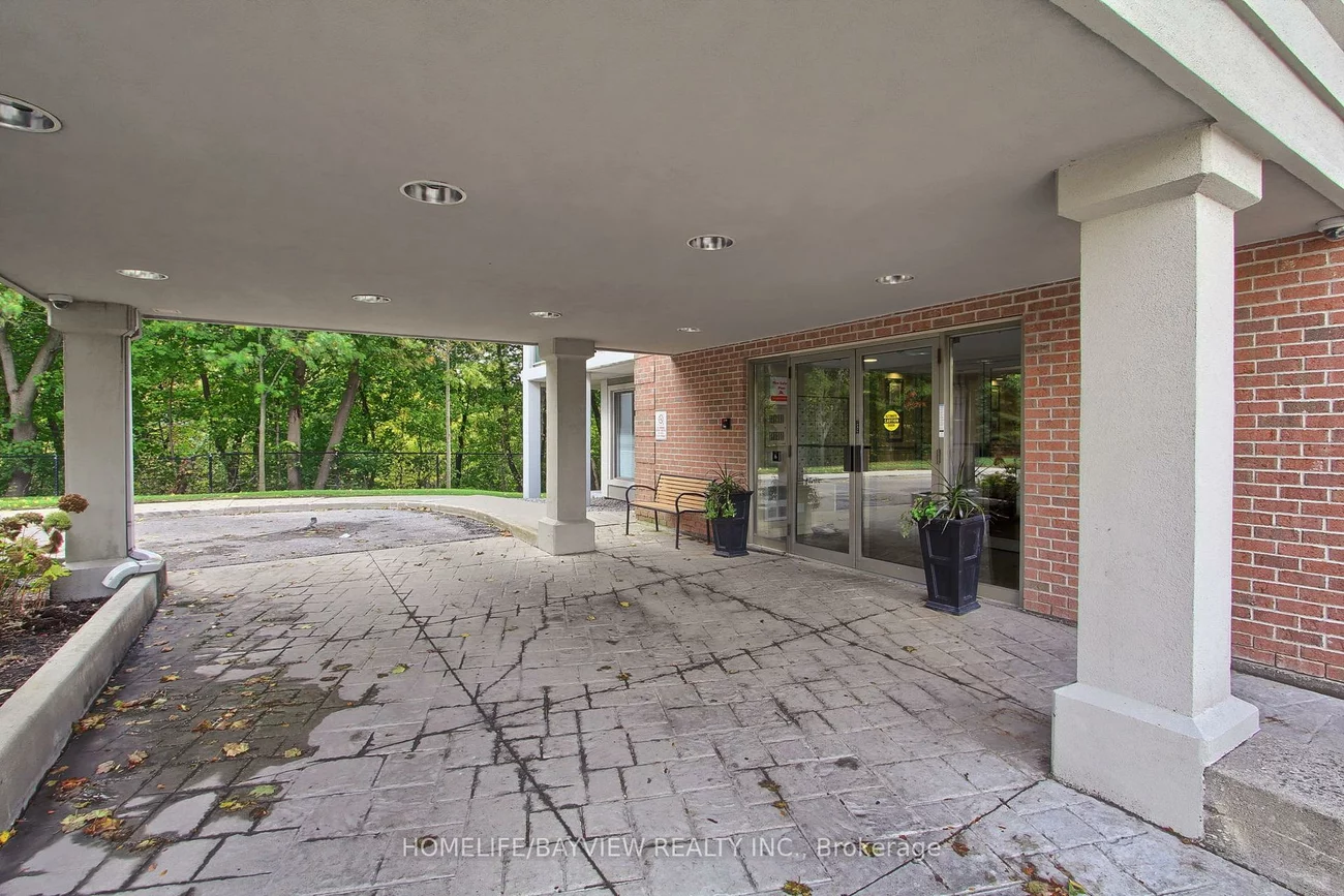 245, Pine Grove, Islington Woods, Vaughan