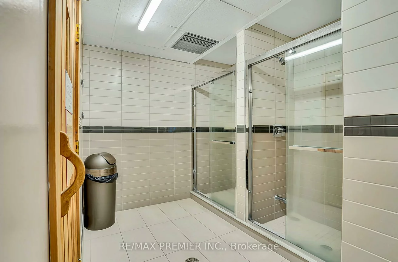 7440, Bathurst, Brownridge, Vaughan