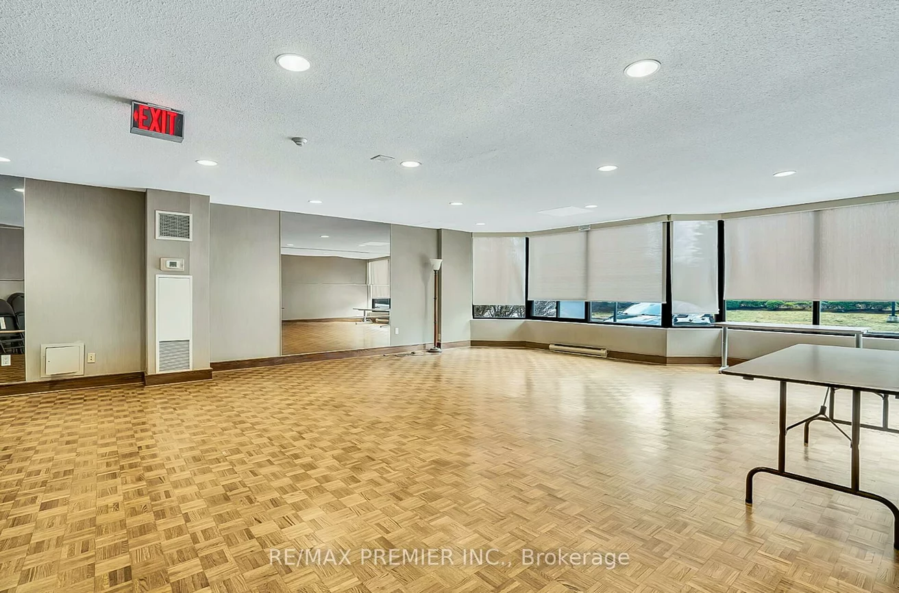 7440, Bathurst, Brownridge, Vaughan