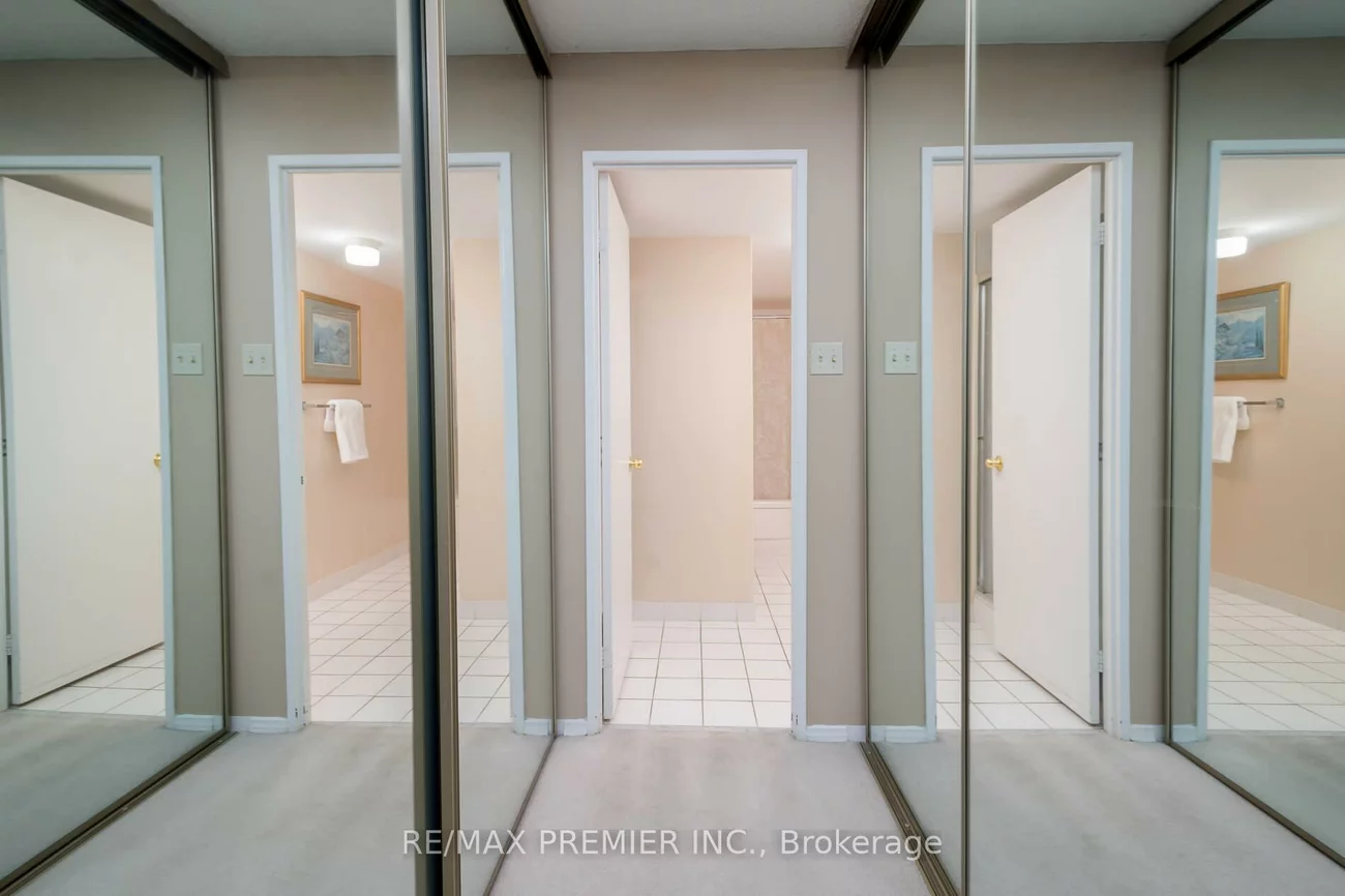 7440, Bathurst, Brownridge, Vaughan