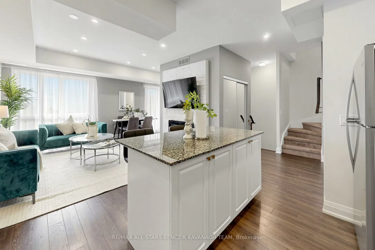 5309, Highway 7, Vaughan Grove, Vaughan