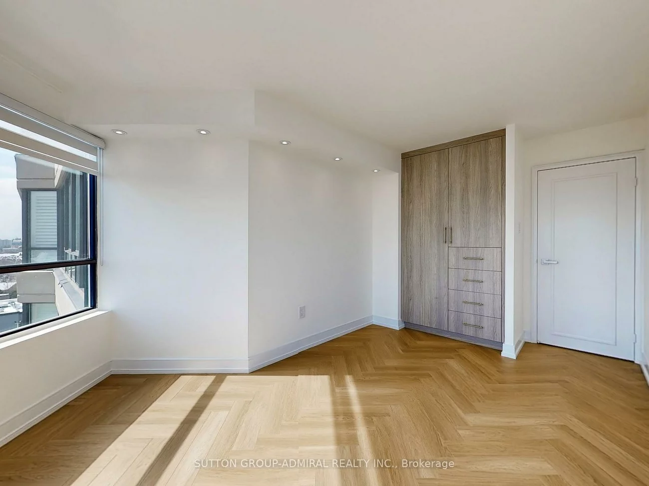 7440, Bathurst, Brownridge, Vaughan