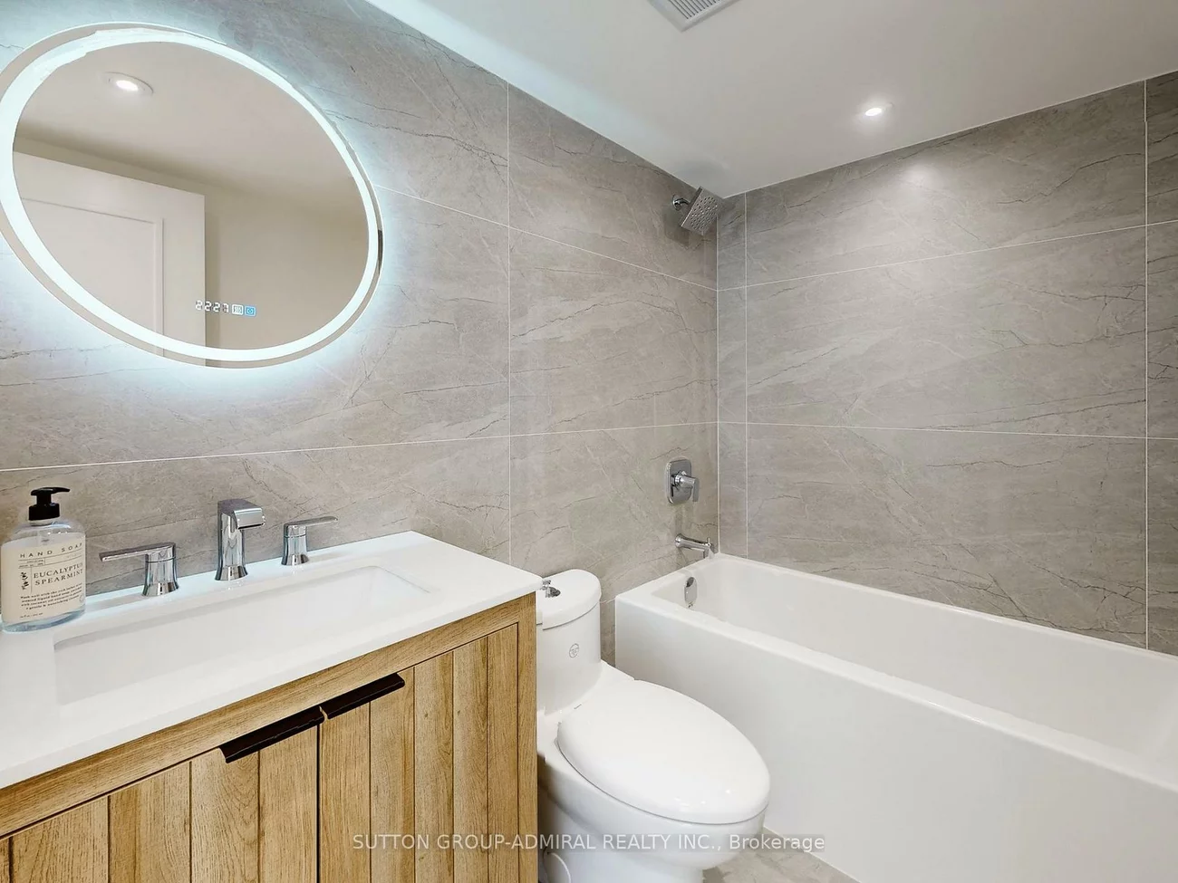 7440, Bathurst, Brownridge, Vaughan