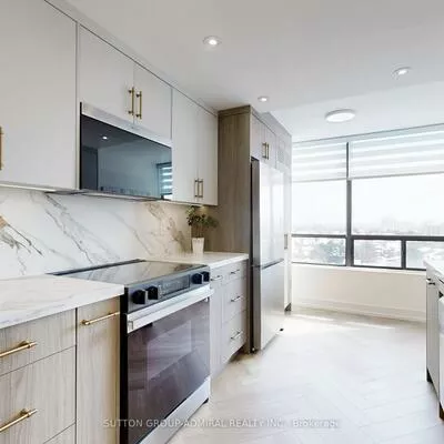 7440, Bathurst, Brownridge, Vaughan