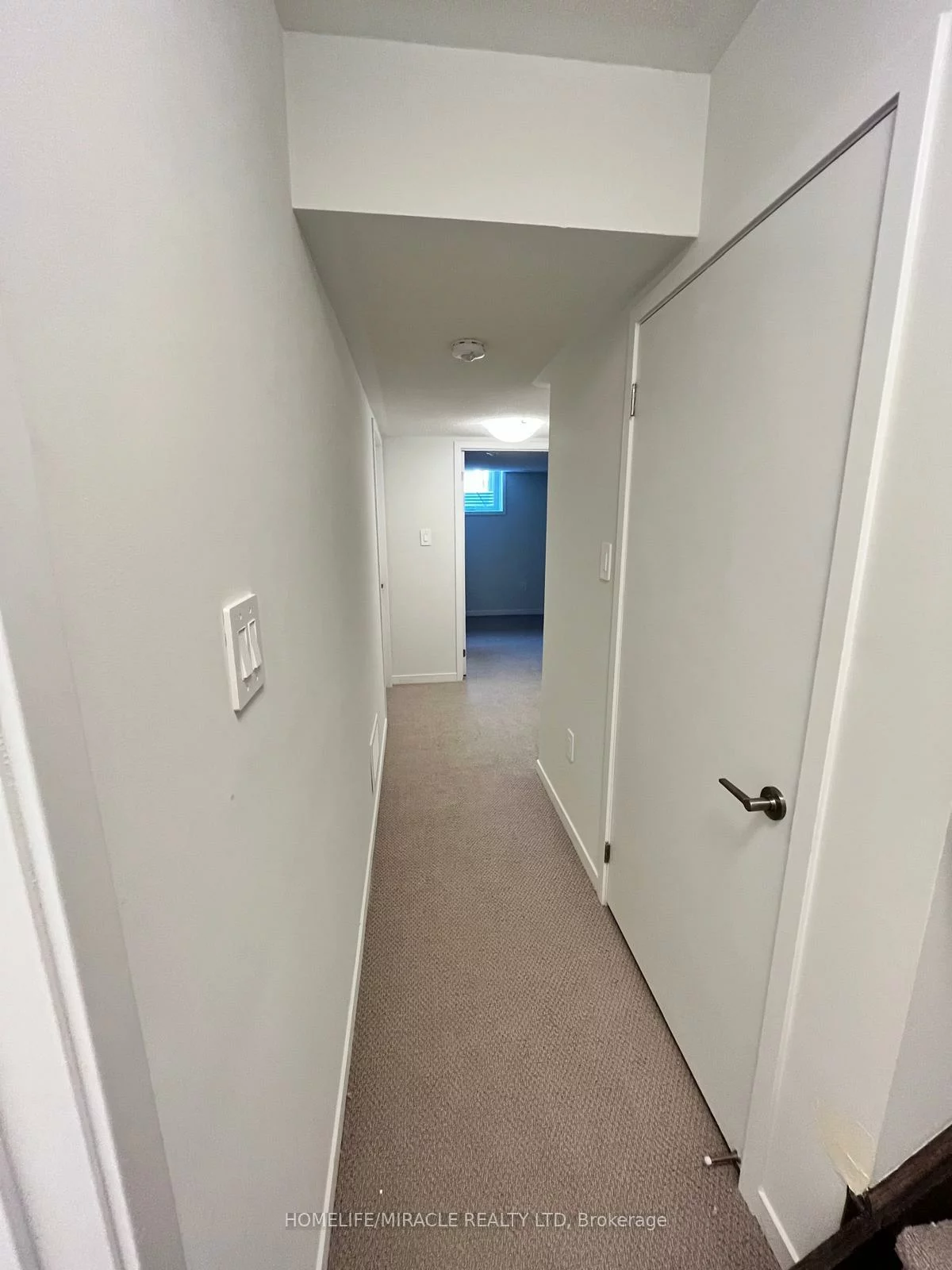 31, Honeycrisp, Vaughan Corporate Centre, Vaughan