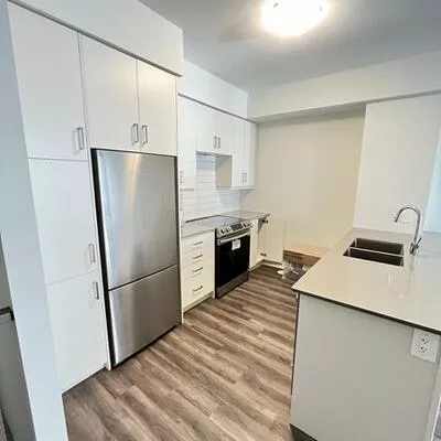 31, Honeycrisp, Vaughan Corporate Centre, Vaughan