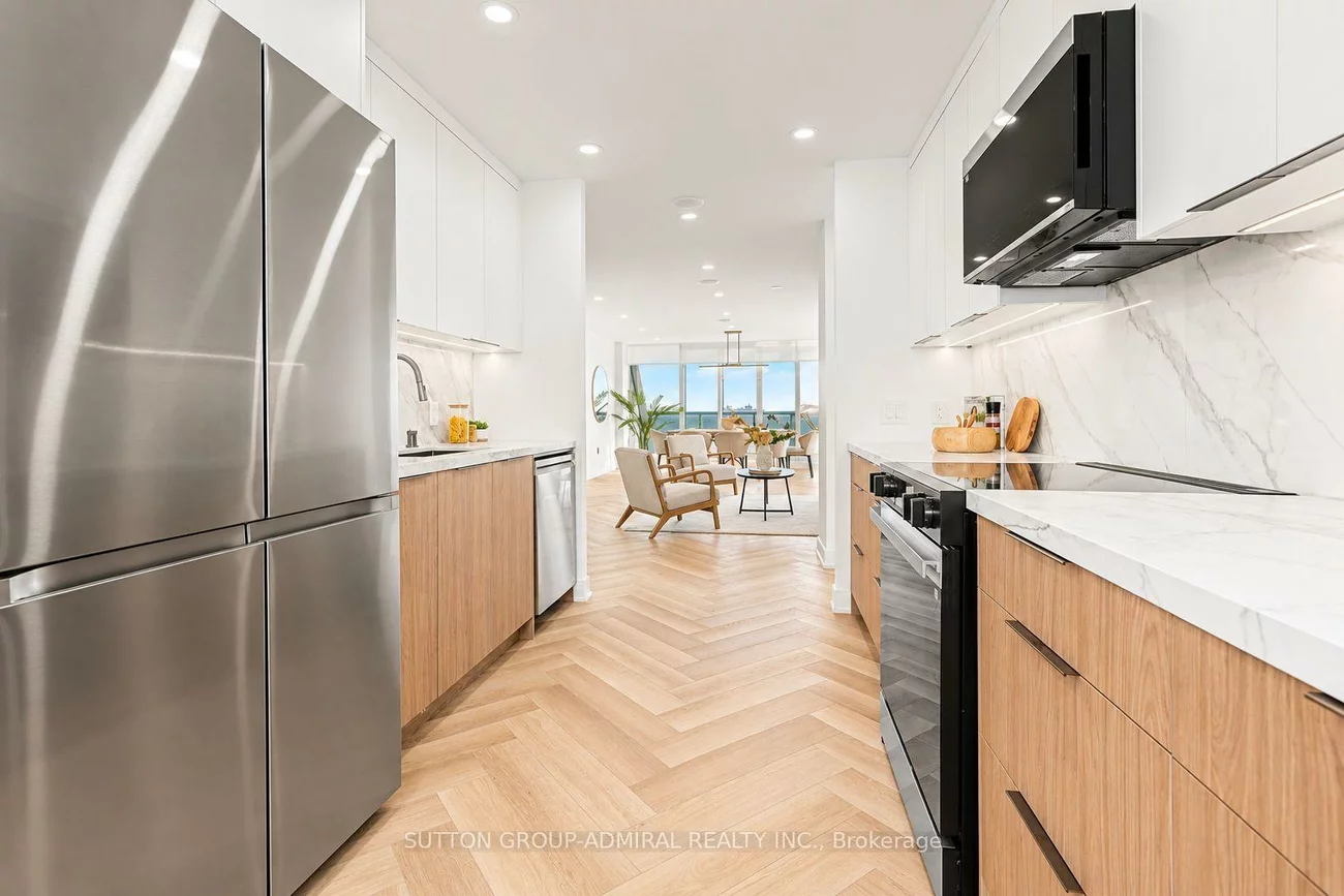 7250, Yonge, Crestwood-Springfarm-Yorkhill, Vaughan