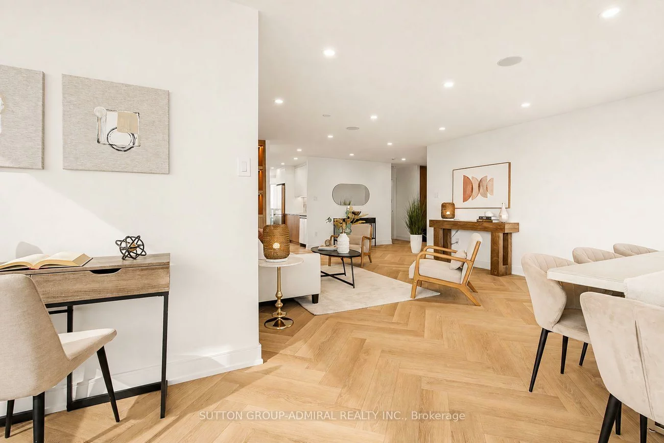 7250, Yonge, Crestwood-Springfarm-Yorkhill, Vaughan