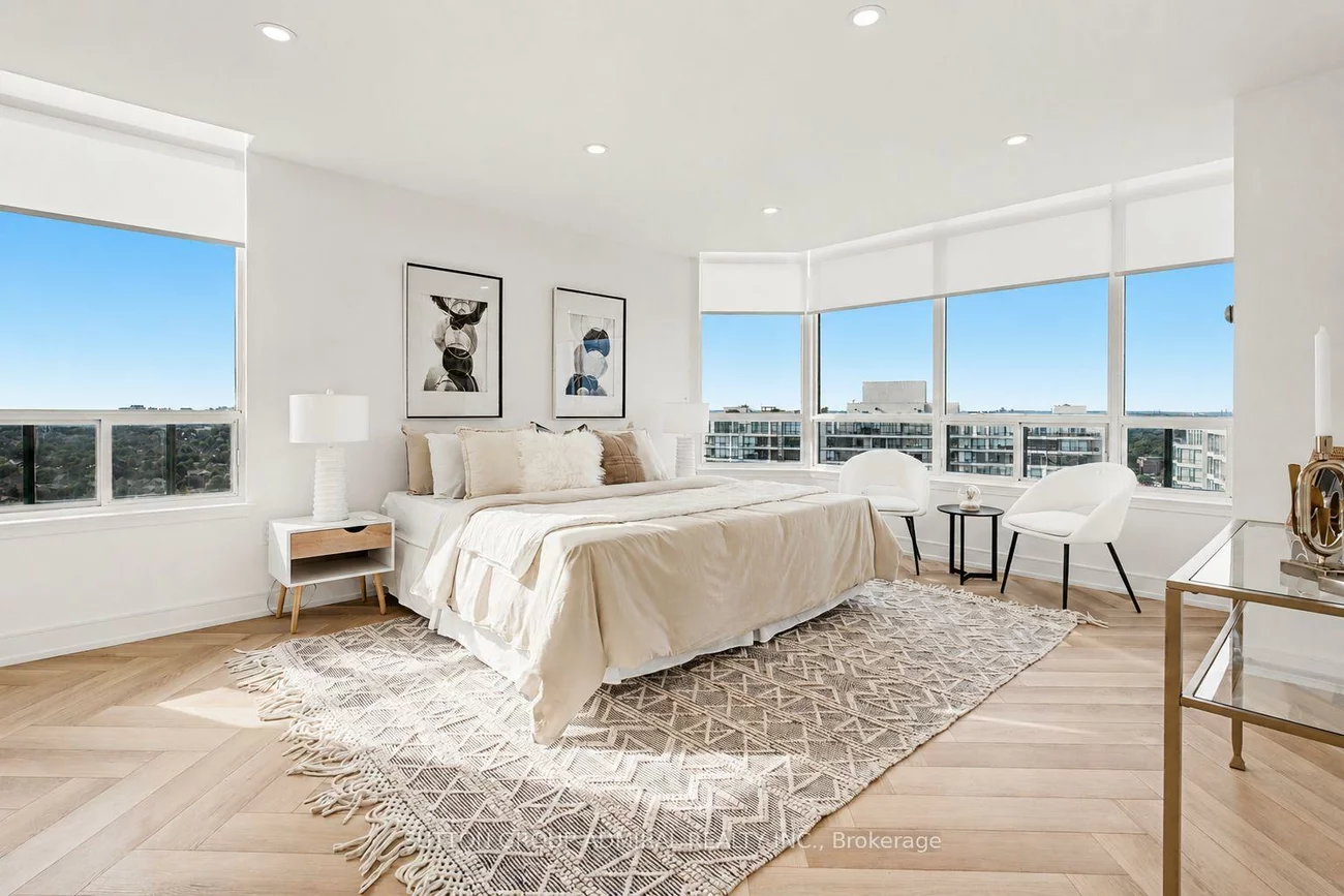 7250, Yonge, Crestwood-Springfarm-Yorkhill, Vaughan