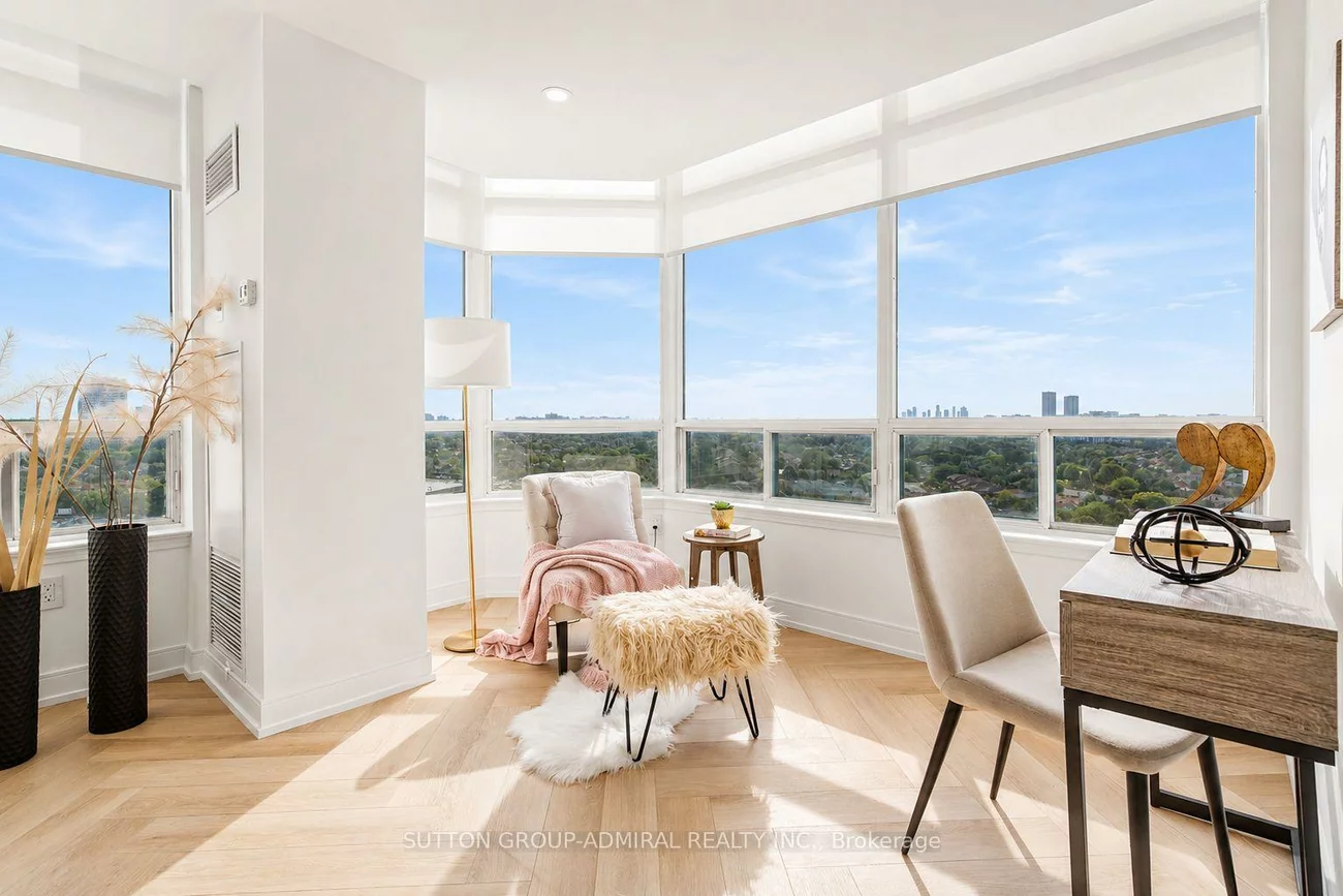 7250, Yonge, Crestwood-Springfarm-Yorkhill, Vaughan