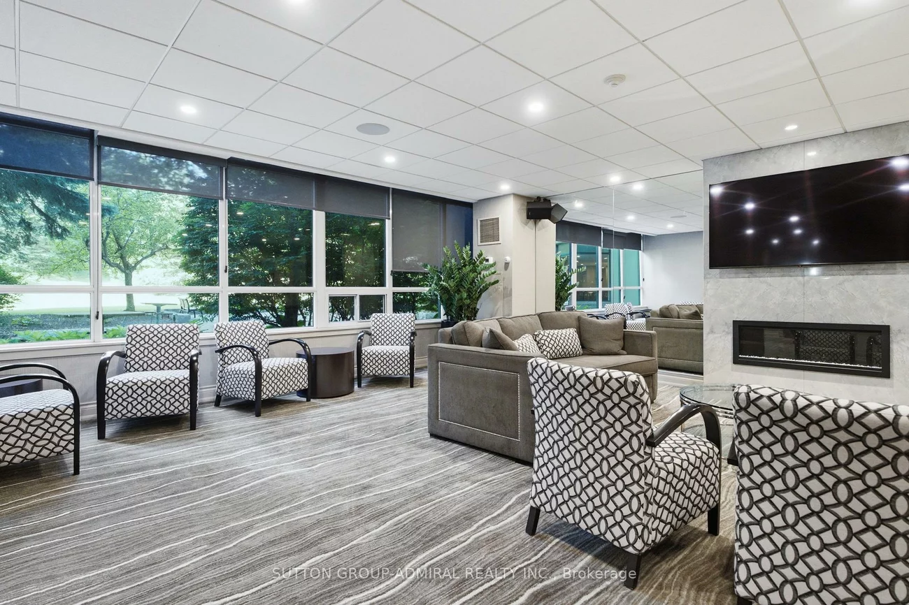 7250, Yonge, Crestwood-Springfarm-Yorkhill, Vaughan