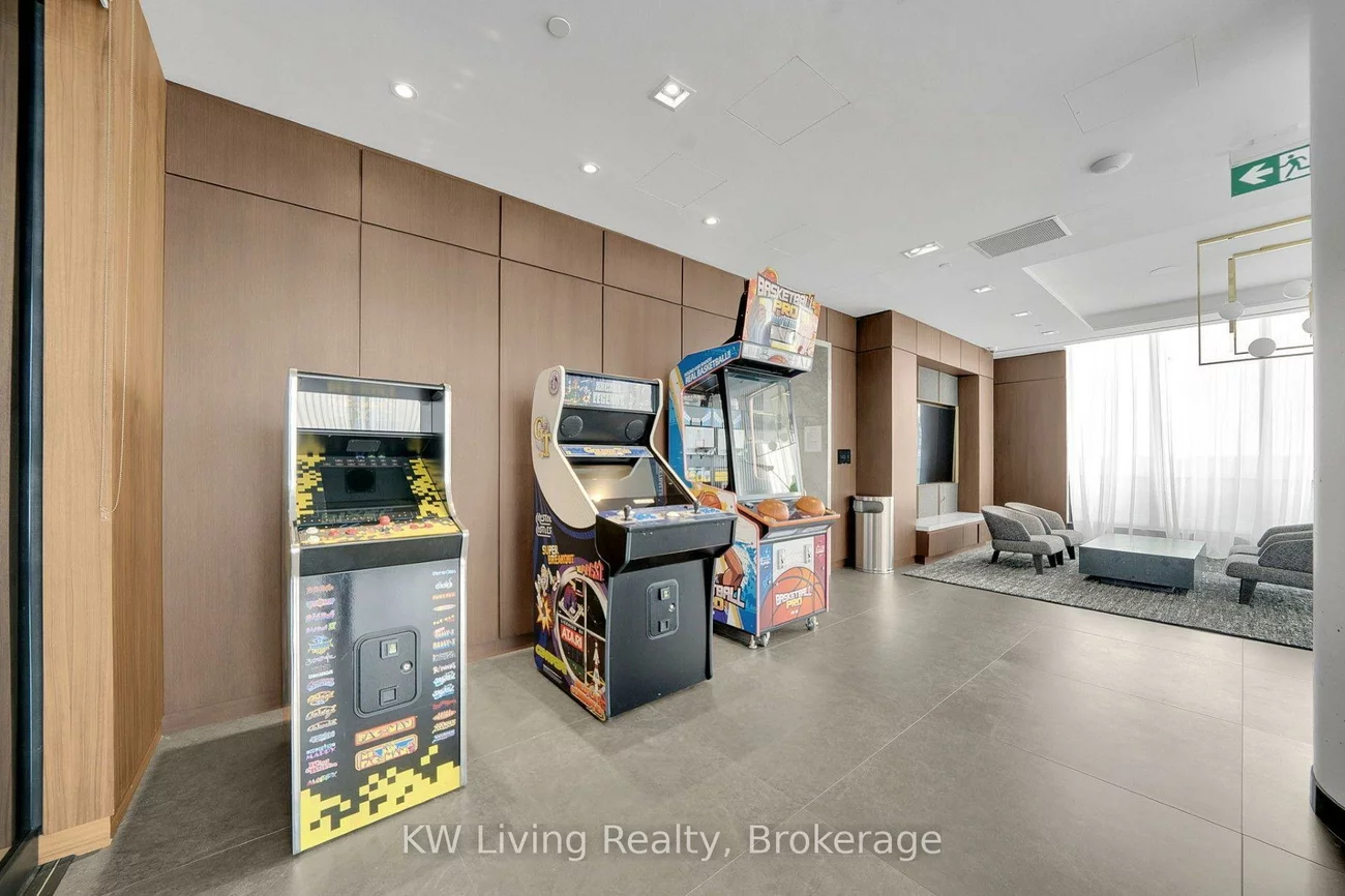 950, Portage, Vaughan Corporate Centre, Vaughan