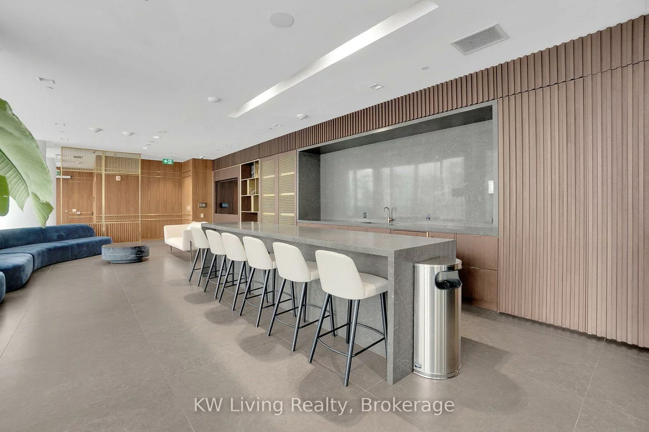 950, Portage, Vaughan Corporate Centre, Vaughan