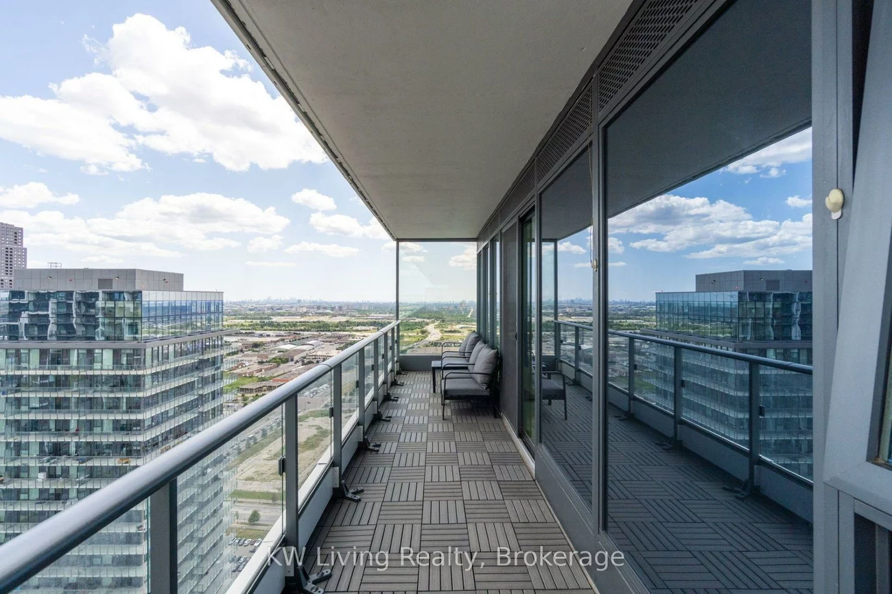950, Portage, Vaughan Corporate Centre, Vaughan