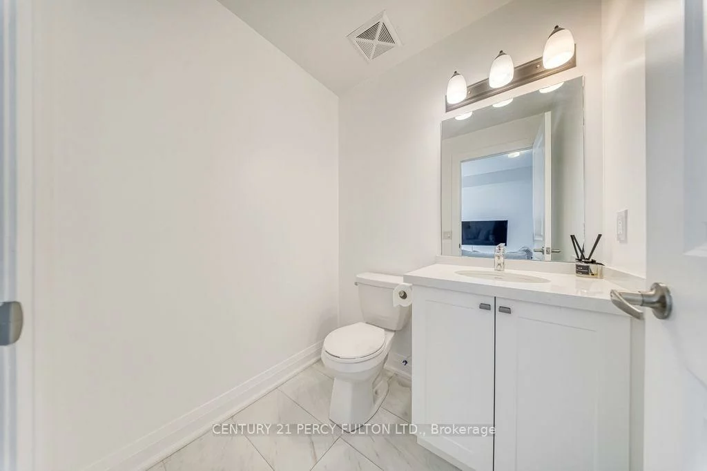 5289, Highway 7, Vaughan Grove, Vaughan