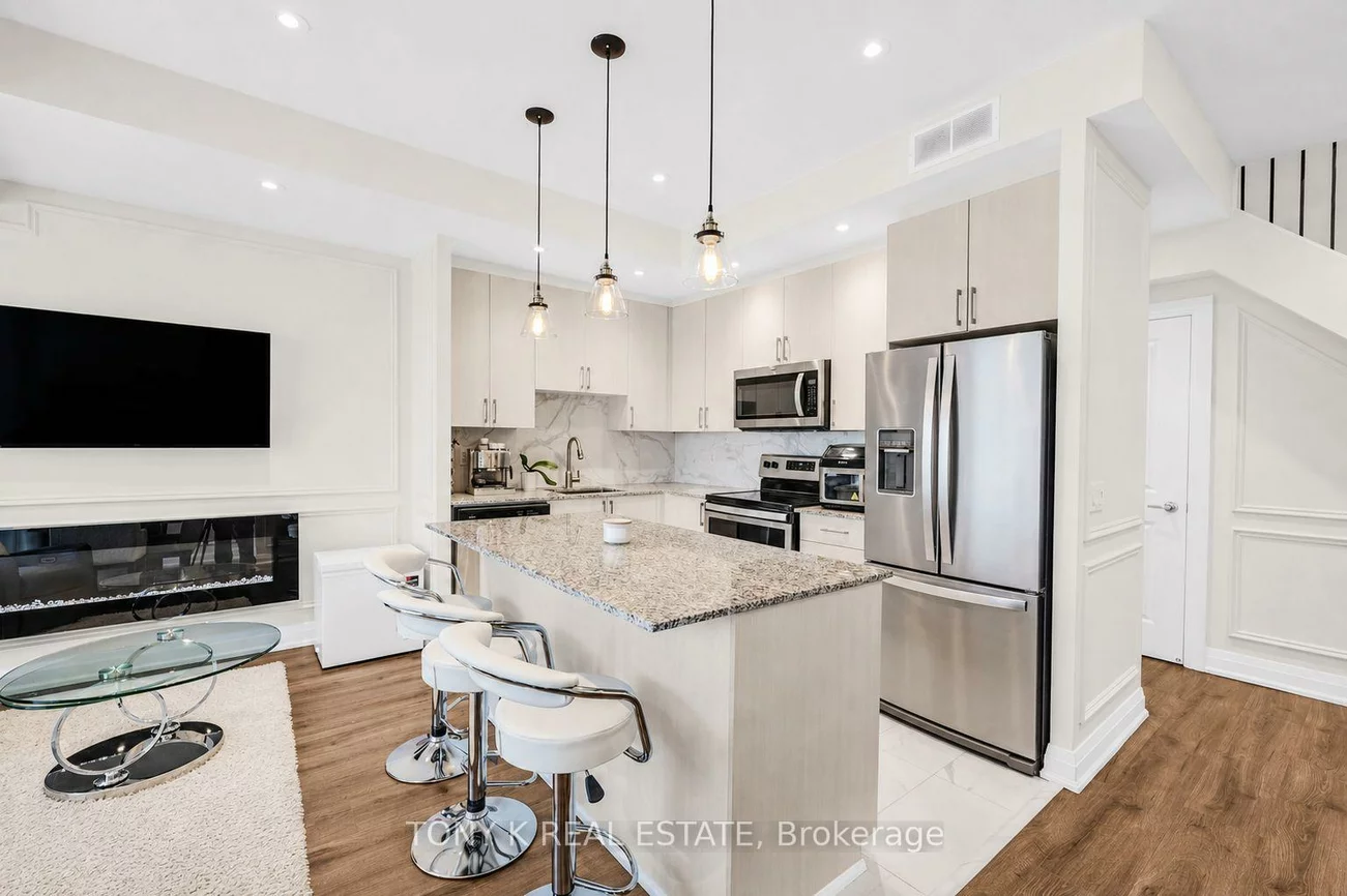 5309, Highway 7, Vaughan Grove, Vaughan