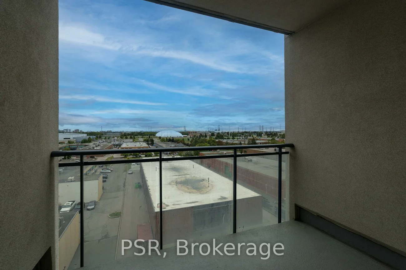 24, Woodstream, Vaughan Grove, Vaughan