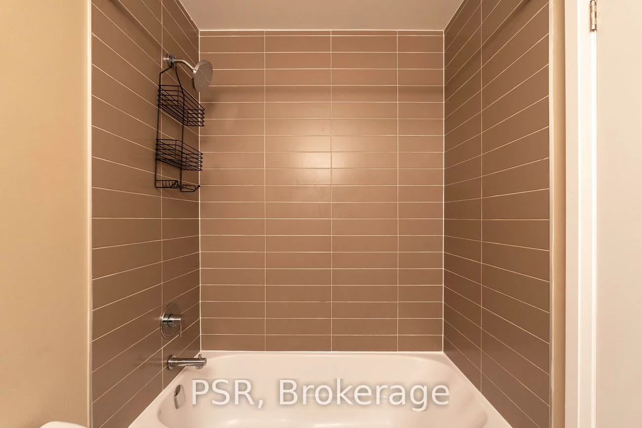 24, Woodstream, Vaughan Grove, Vaughan