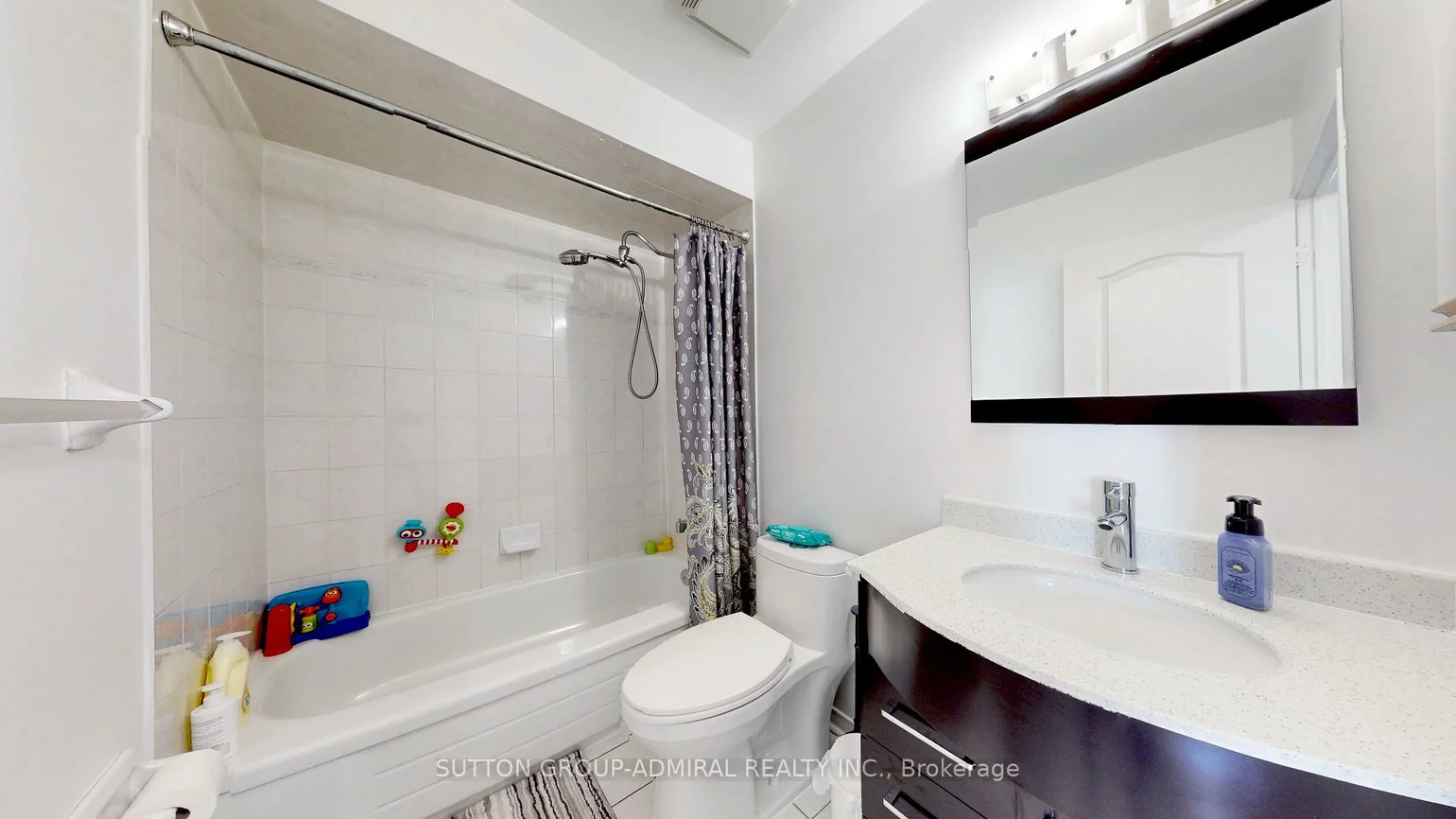 735, New Westminster, Brownridge, Vaughan