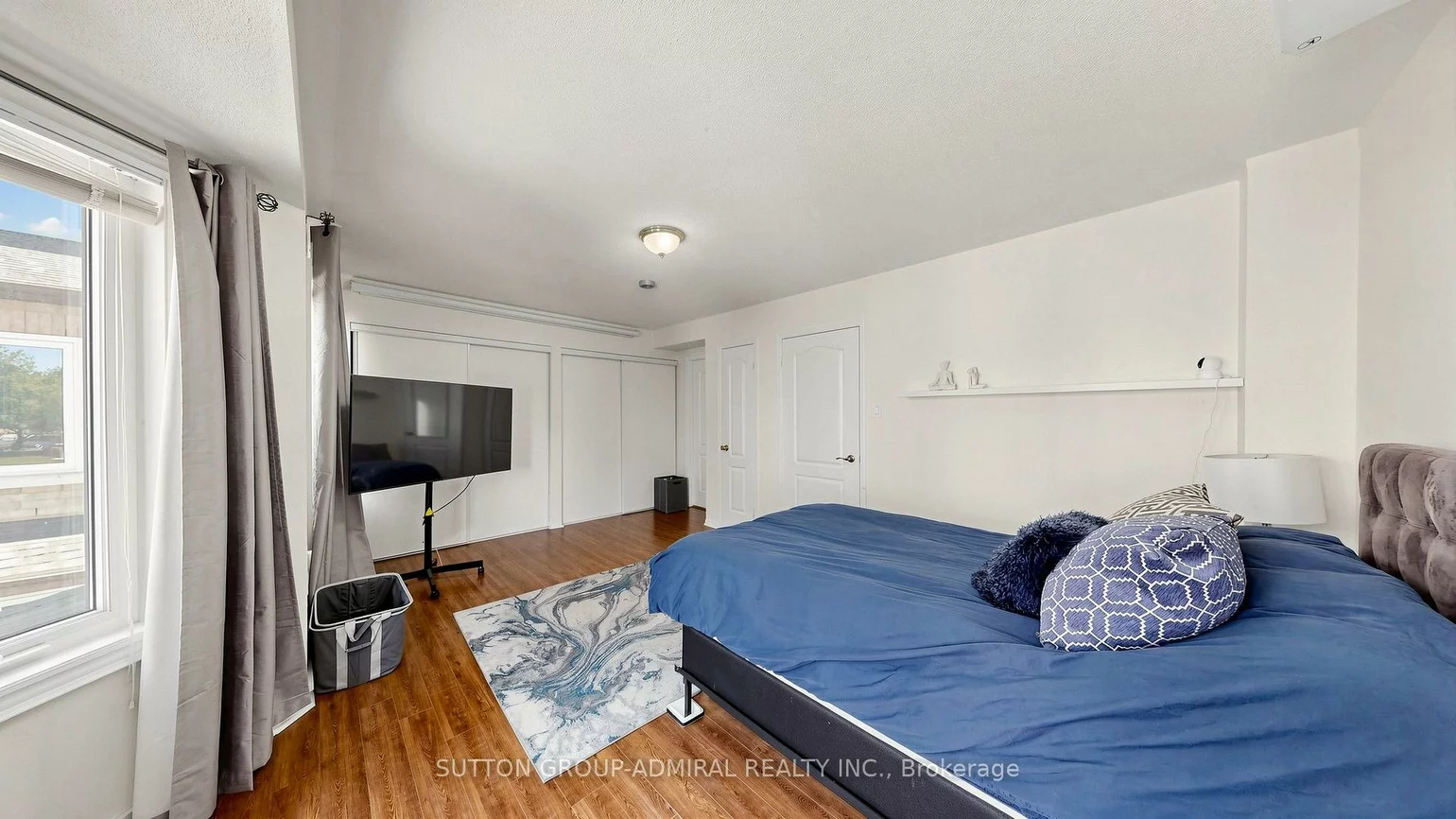 735, New Westminster, Brownridge, Vaughan