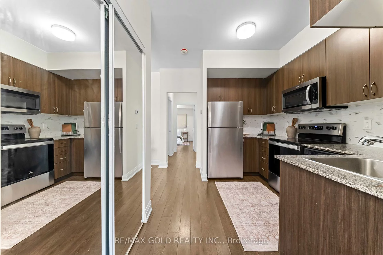18, Coles, Vaughan Grove, Vaughan